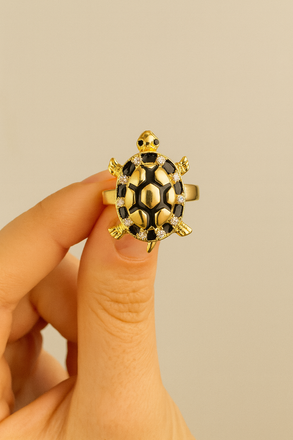 Anillo Tortuga Dorada y Negro