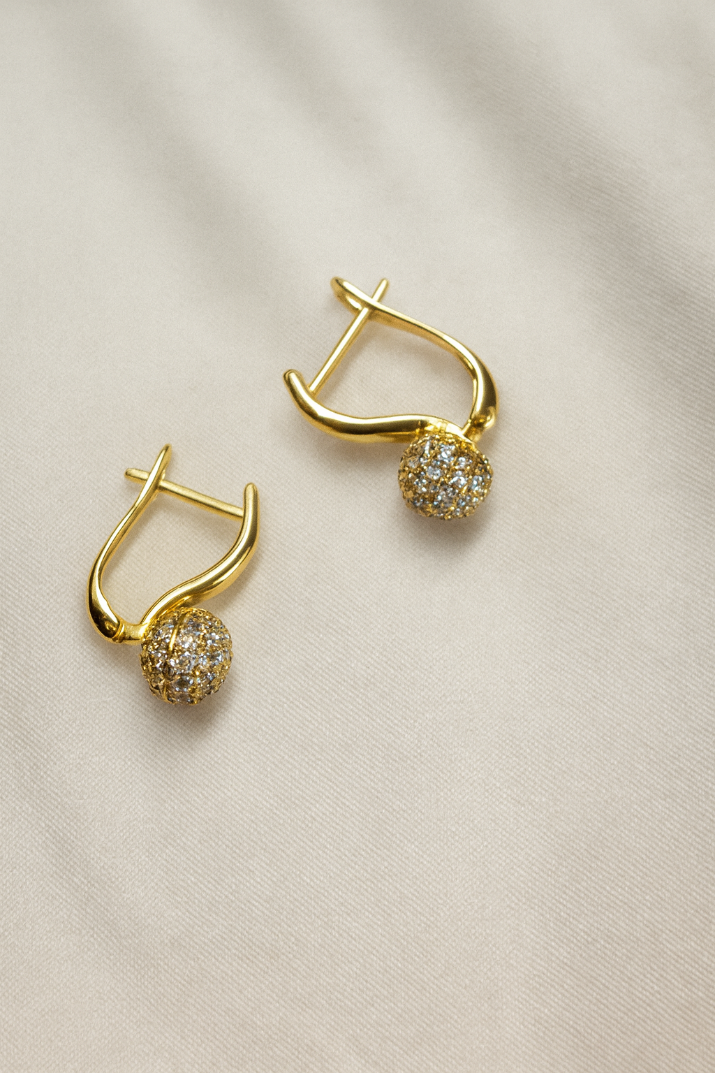 Aretes Bola Elegante Brillante