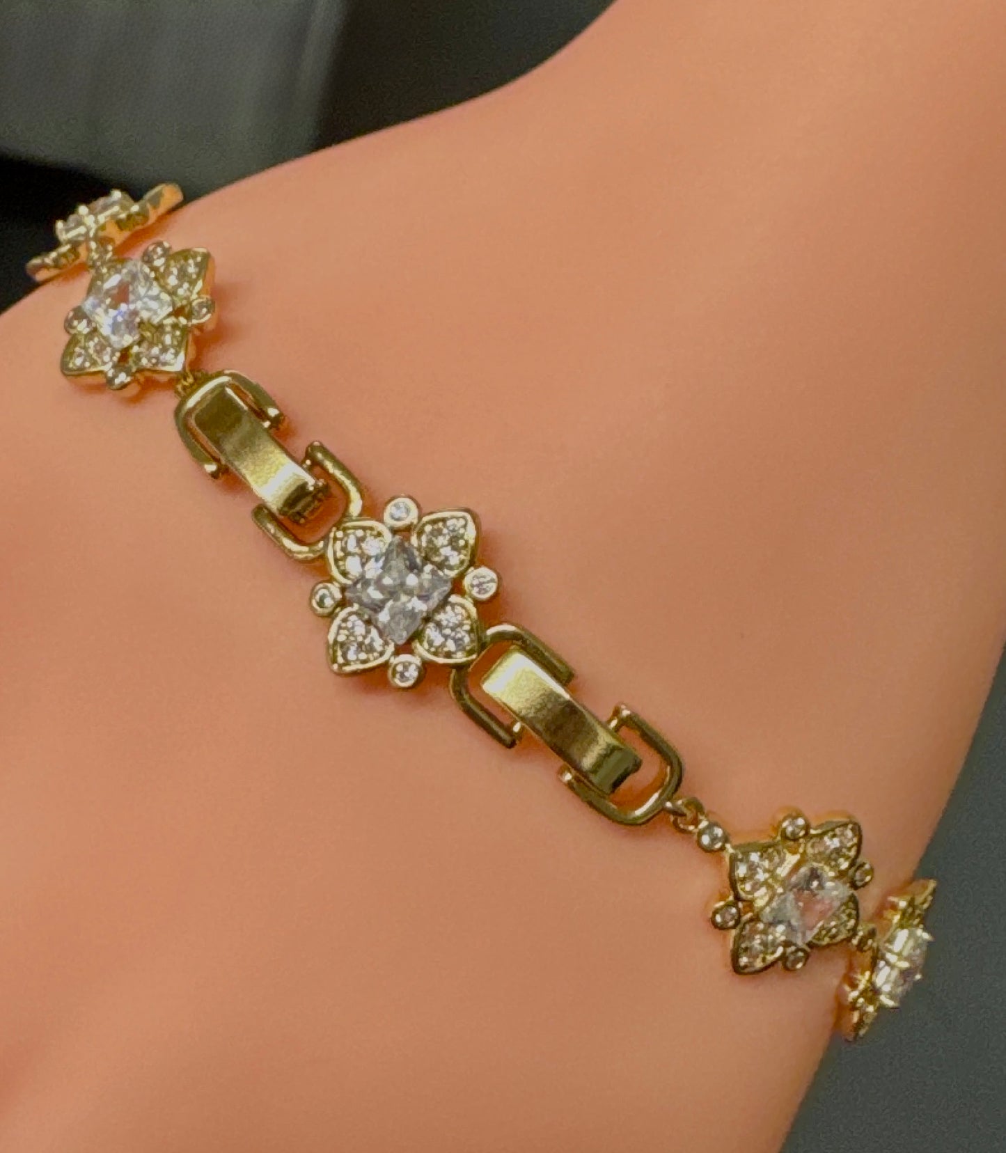 Pulsera de Eslabones de Flores