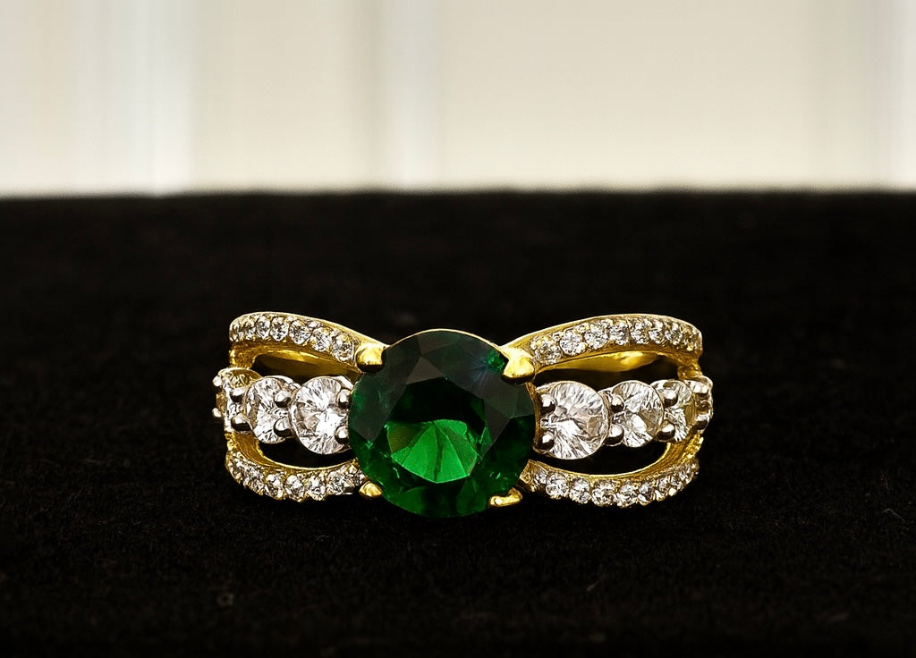 Anillo Con Zirconia y Piedras de Color