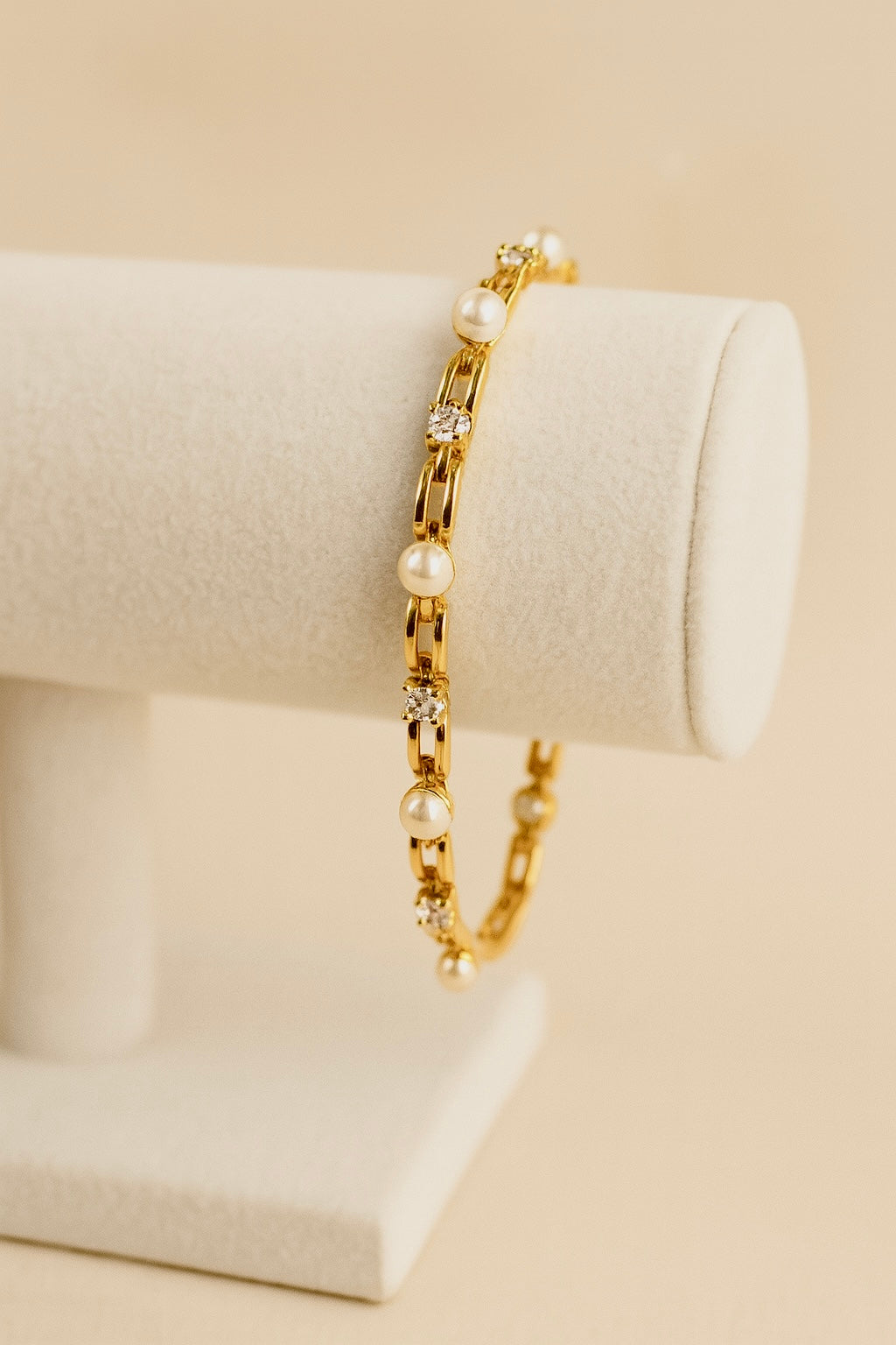 Pulsera con Perlas Blancas y Zirconia