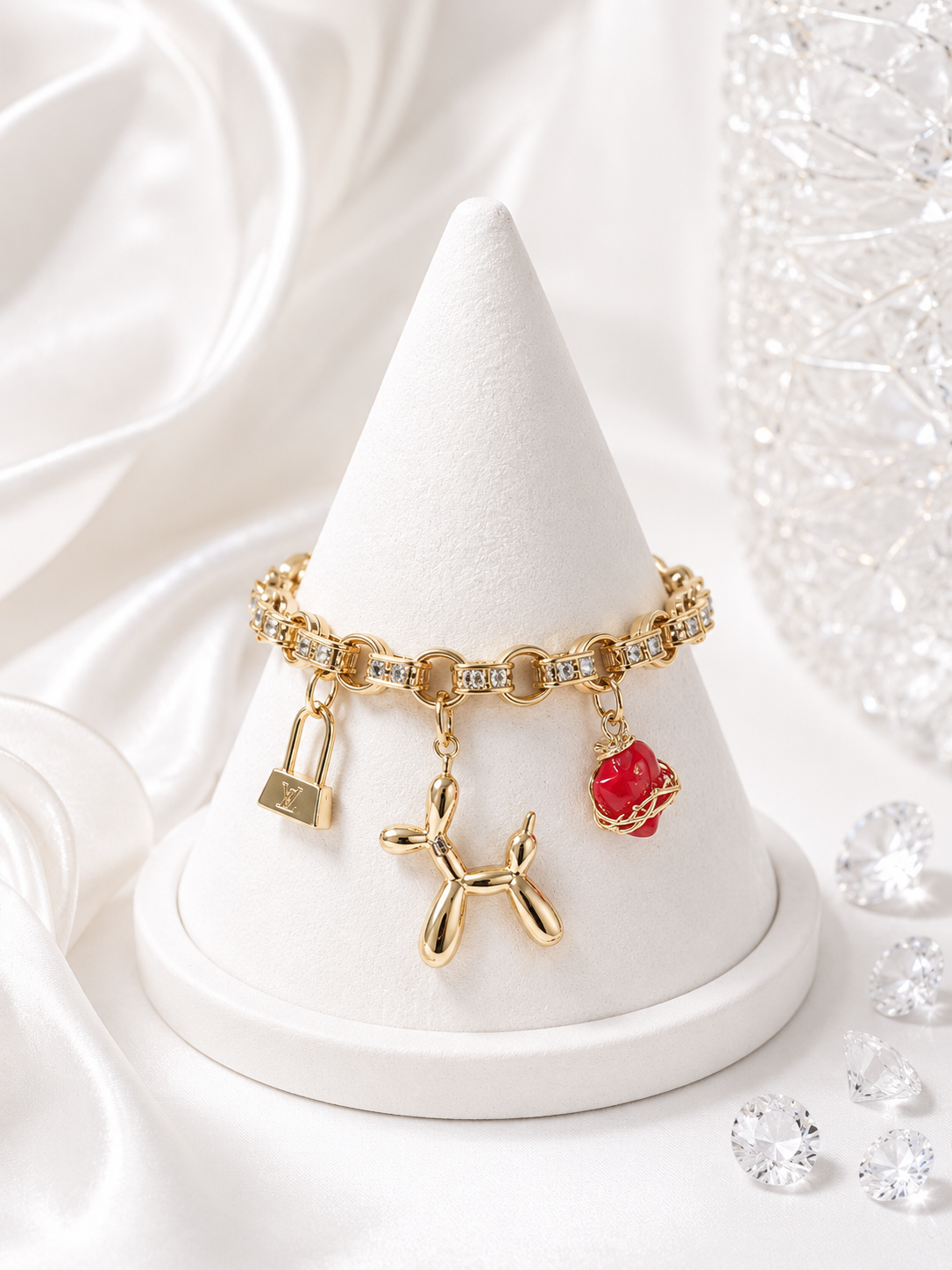 Manilla Charms Luxury
