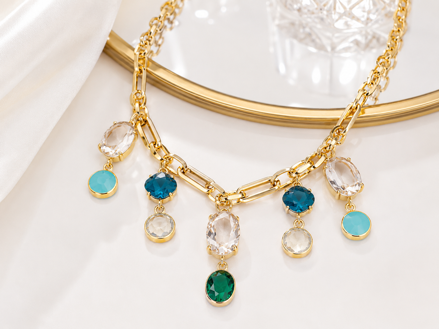 Cadena Luxury Link
