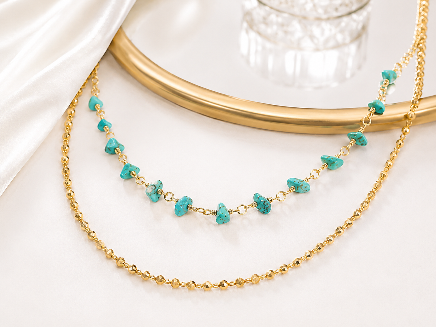 Cadena Golden Beads