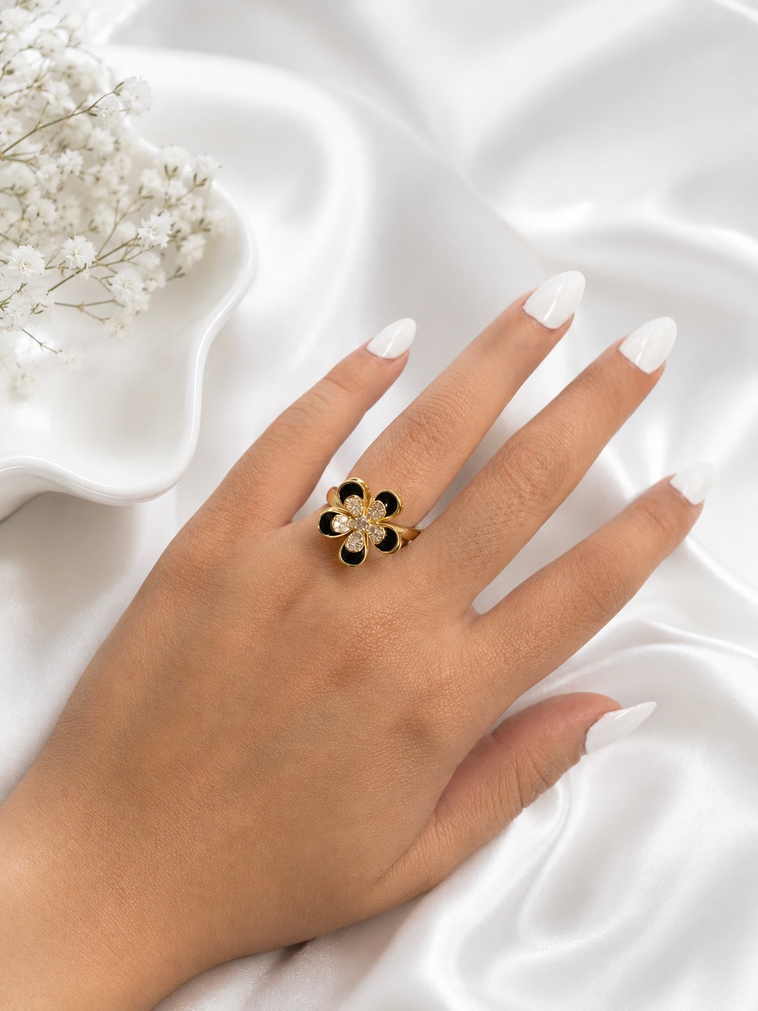 Anillo Flor Ébano Luxury Ajustable