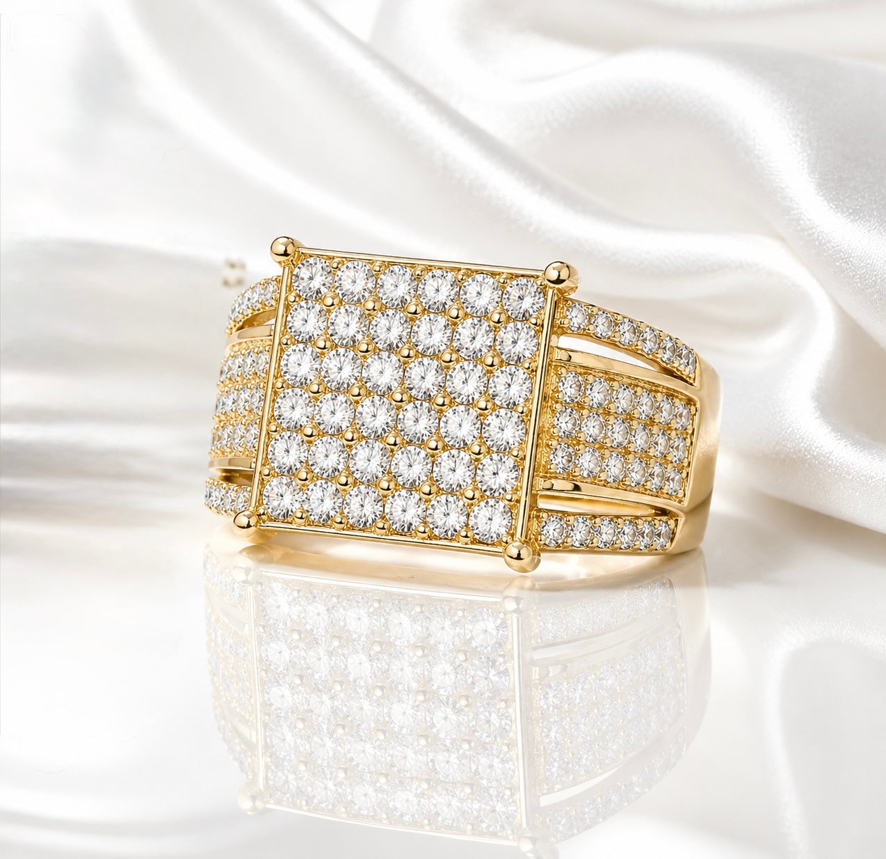 Anillo de Hombre con Frente Cuadrado