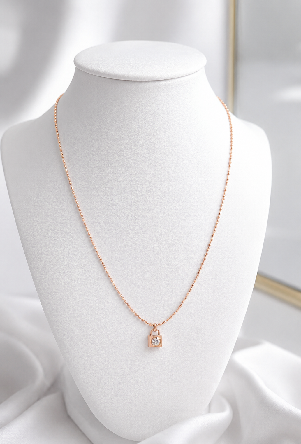 Cadena Elegancia con Dije Minimalista