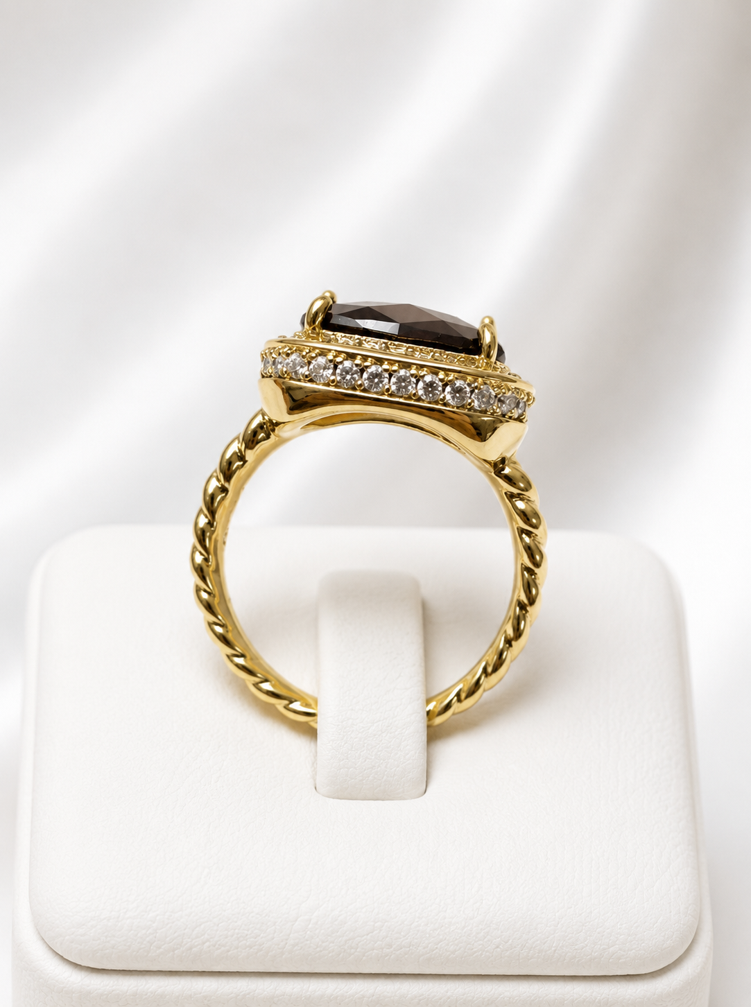 Anillo Elegancia Carmesí roja