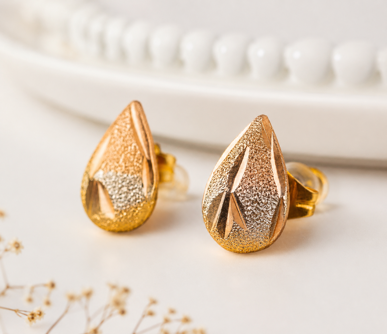 Aretes Lágrima Tricolor en Oro Laminado
