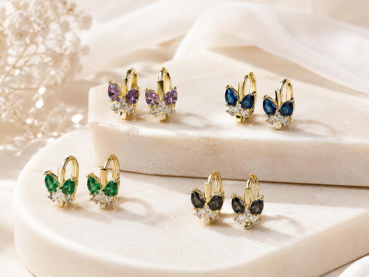 Aretes Mariposa Multicolor con Circonias – Oro Laminado 14K