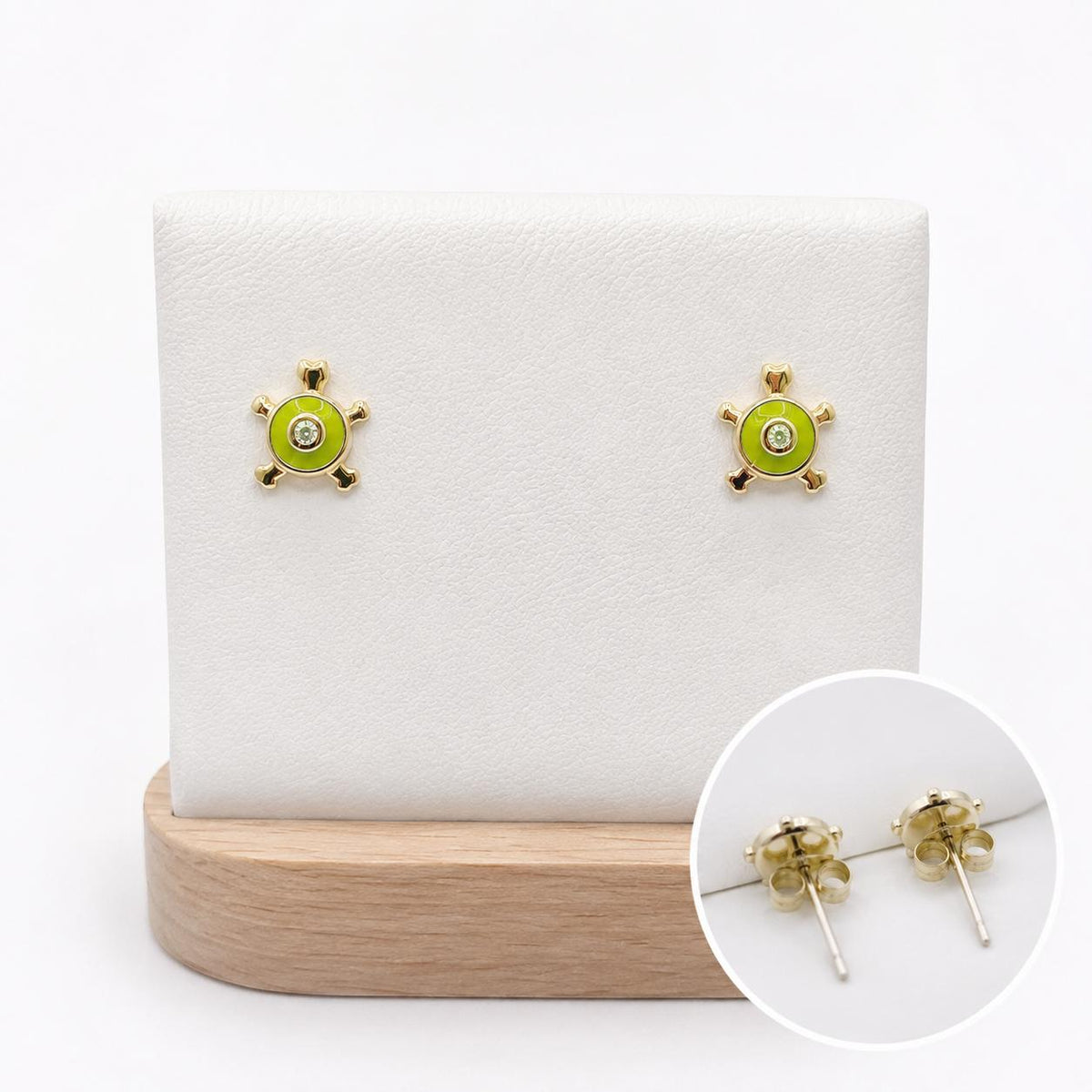 Aretes de Tortuga Verde con Circonia – Oro Laminado 18K